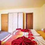 Alice I- By Interhome Apartman Harrachov