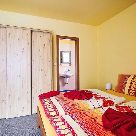 Alice I- By Interhome Apartment
