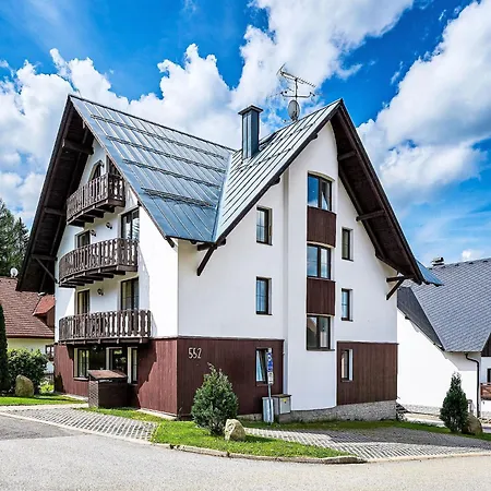 Alice I- By Interhome Apartment